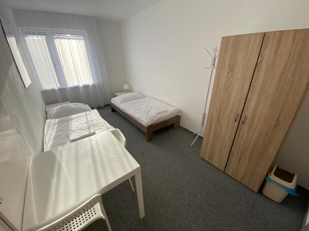 Ubytovna Kubra Hodonín Buitenkant foto