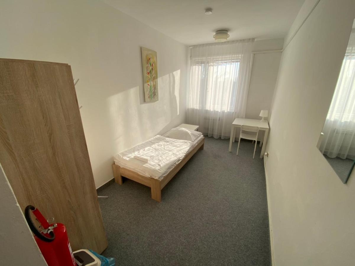 Ubytovna Kubra Hodonín Buitenkant foto