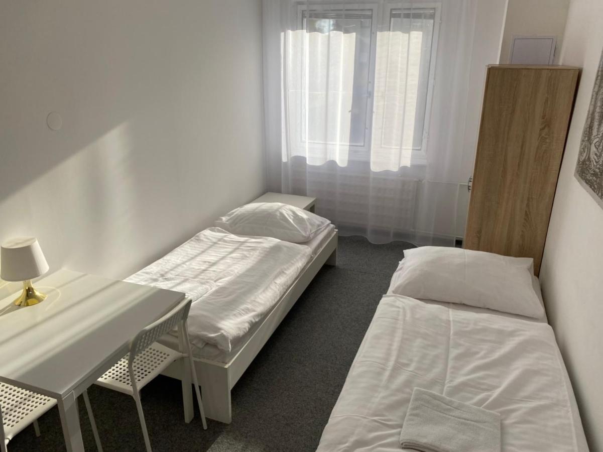 Ubytovna Kubra Hodonín Buitenkant foto